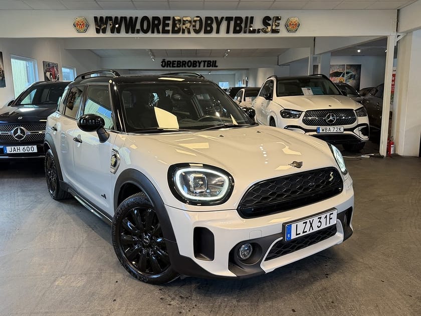 Bild 1 av MINI Countryman Cooper SE ALL4 Steptronic B-kamera Gps Carplay 220hk