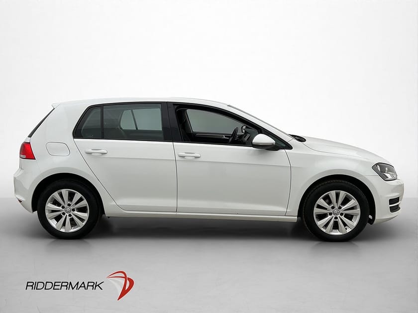 Bild 5 av Volkswagen Golf 1.2 TSI 110hk Drag Kamera CarPlay Adaptiv