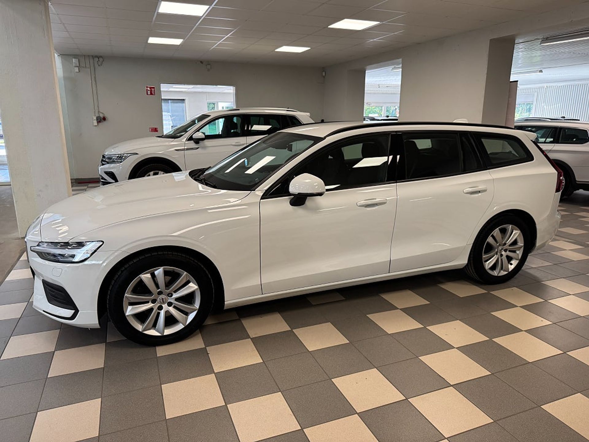 Volvo V60 D3 Geartronic App-Connect VOC 2020, bild 2/10