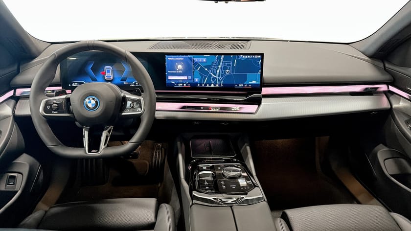 Bild 4 av BMW 530e xDrive Touring M Sport Drag H/K Backkamera Rattvärme