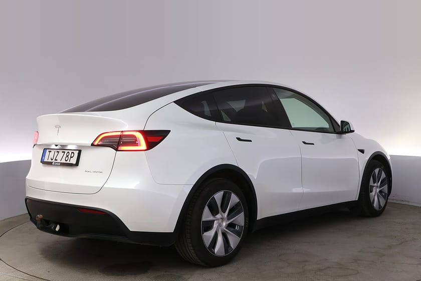Bild 5 av Tesla Model Y Long Range AWD Autopilot Panorama Drag V-hjul