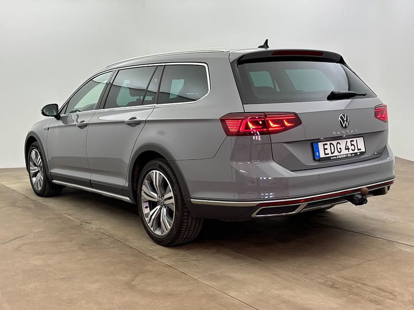 Bild 4 av Volkswagen Passat Alltrack 2.0 TDI DPF SCR 4Motion Drag Kamera Värmare