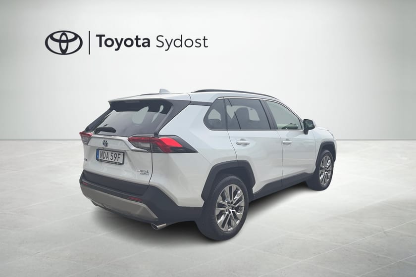 Bild 2 av Toyota RAV4 Hybrid AWD-i 360-kamera, Elstolar, JBL, Drag