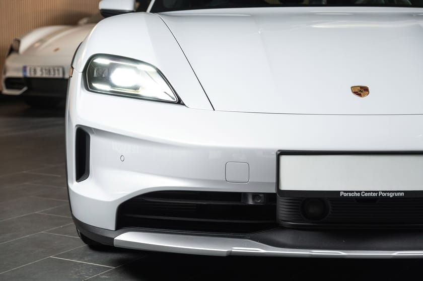 Bilde 3 av Porsche Taycan 4 Cross Turismo 18vei/Pepita/SportChrono/2 sett hjul