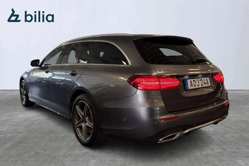 Bild 4 av Mercedes-Benz E 300 de T PLUG-IN AMG/360 kamera/Multibeam