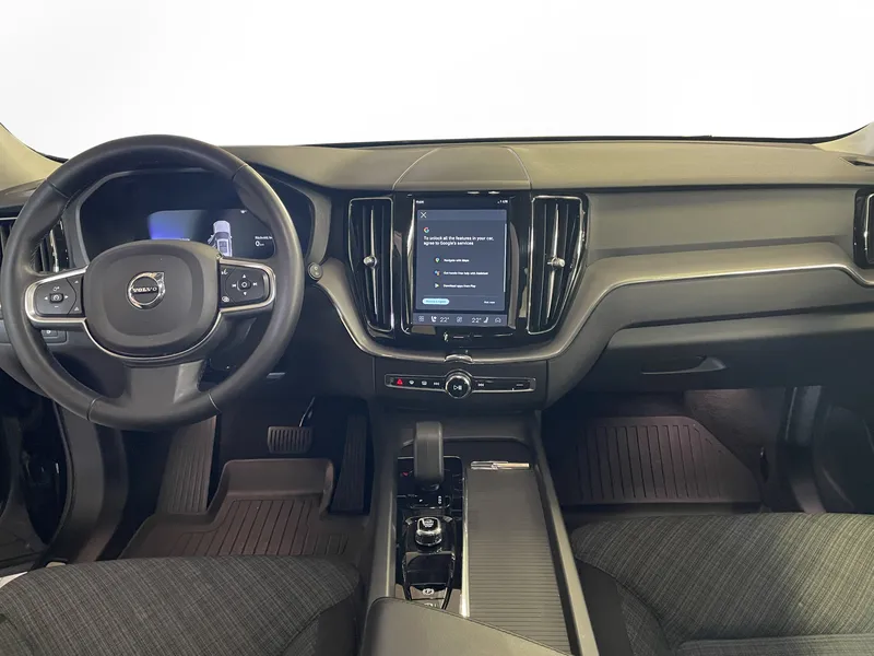 Bild 10 av 14 – Volvo XC60 Recharge T6 Core Edition