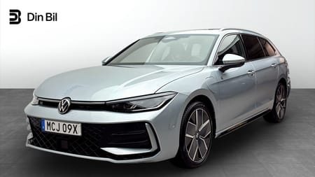 Volkswagen Passat Variant eHybrid 272hk/R-Line/Panorama/Drag