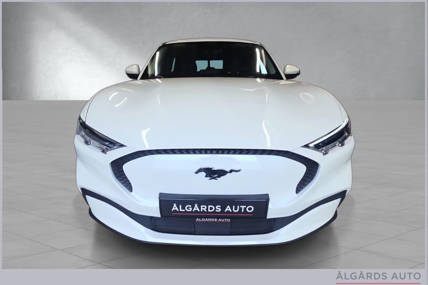 Bilde 2 av Ford Mustang Mach-E Standard Range LR RWD