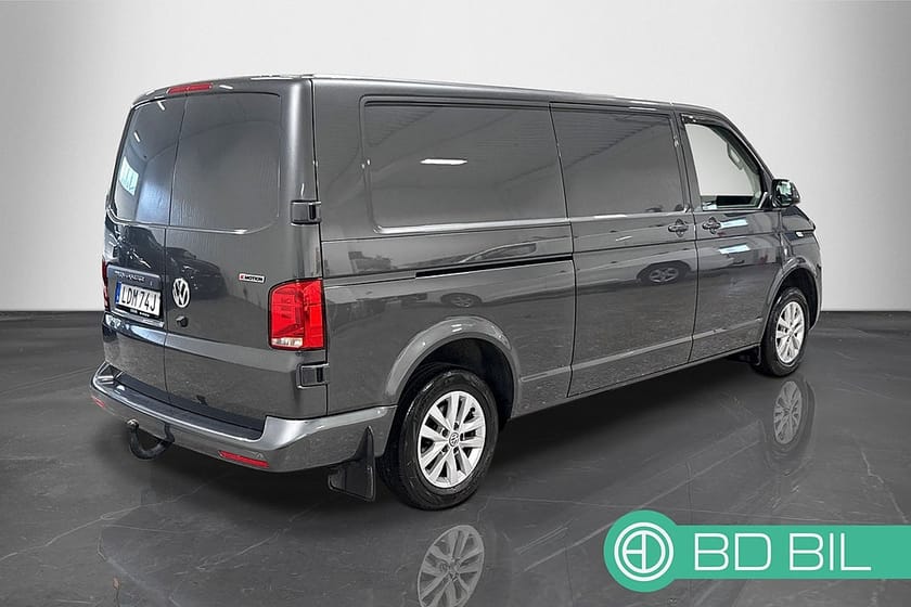 Bild 5 av Volkswagen Transporter TDI 4MOTION LÅNG HJULBAS COCKPIT DUBBELDÖRR FJÄRRVÄRME