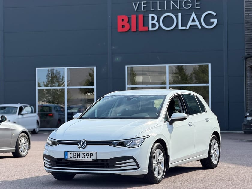 Bild 2 av Volkswagen Golf 1.0 eTSI Automat B-Kamera Rattvärme