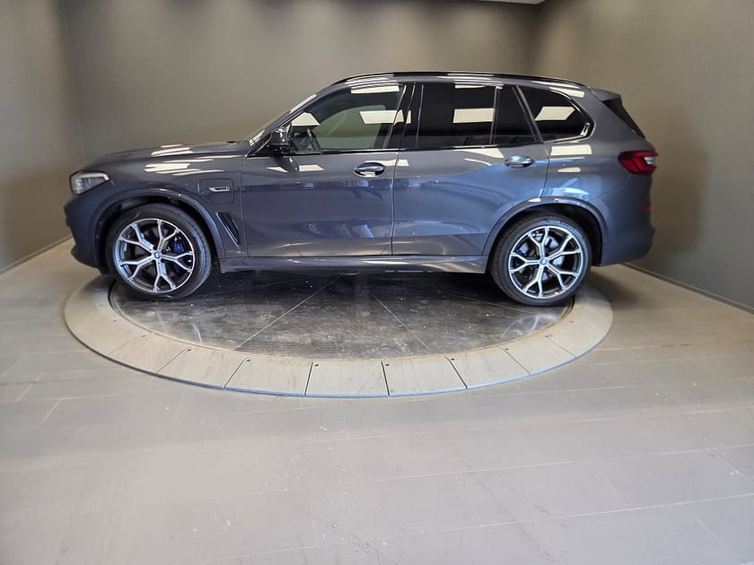 Bild 2 av BMW X5 xDrive45e iPerformance Steptronic M Sport Euro 6