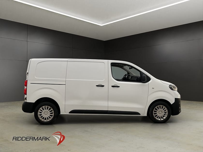 Bild 2 av Toyota Proace L2 Värmare PDC Dragkrok HUD 2xDörrar MOMS