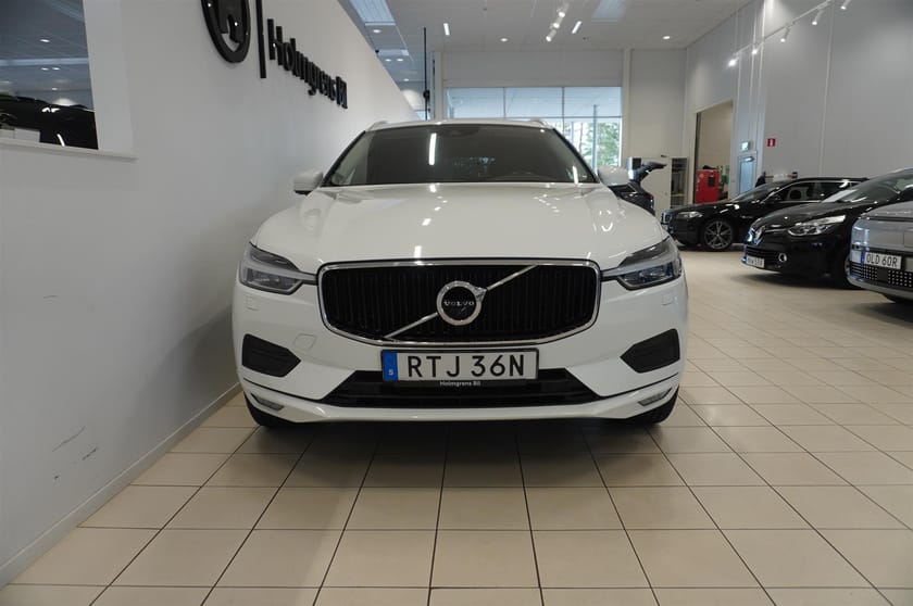 Bild 4 av Volvo XC60 B5 AWD Momentum 360 HUD Drag