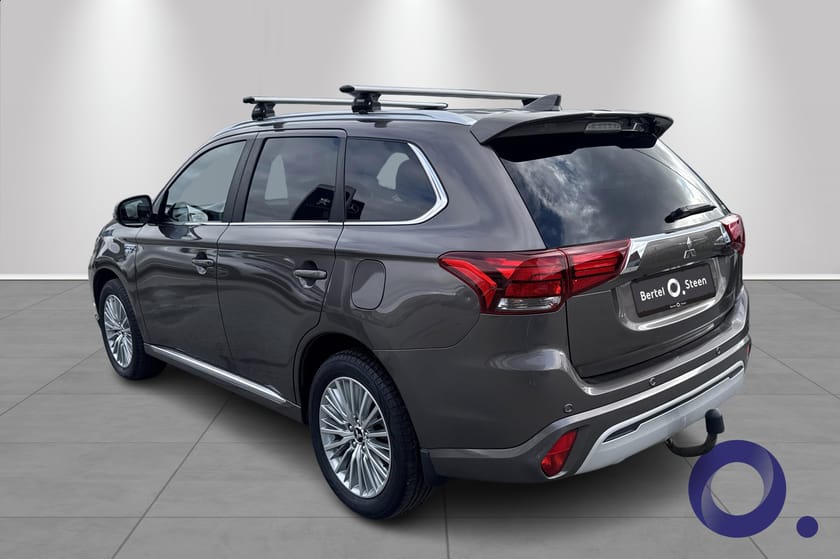 Bilde 3 av Mitsubishi Outlander PHEV Instyle+ |Skinn|EL.bakluke|LED|Krok|Lasteholdere|++