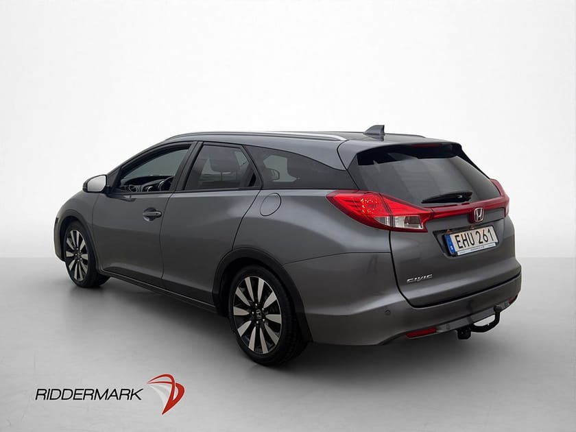 Bild 5 av Honda Civic Tourer 1.8 i-VTEC 142hk Drag Backkamera M-värmare