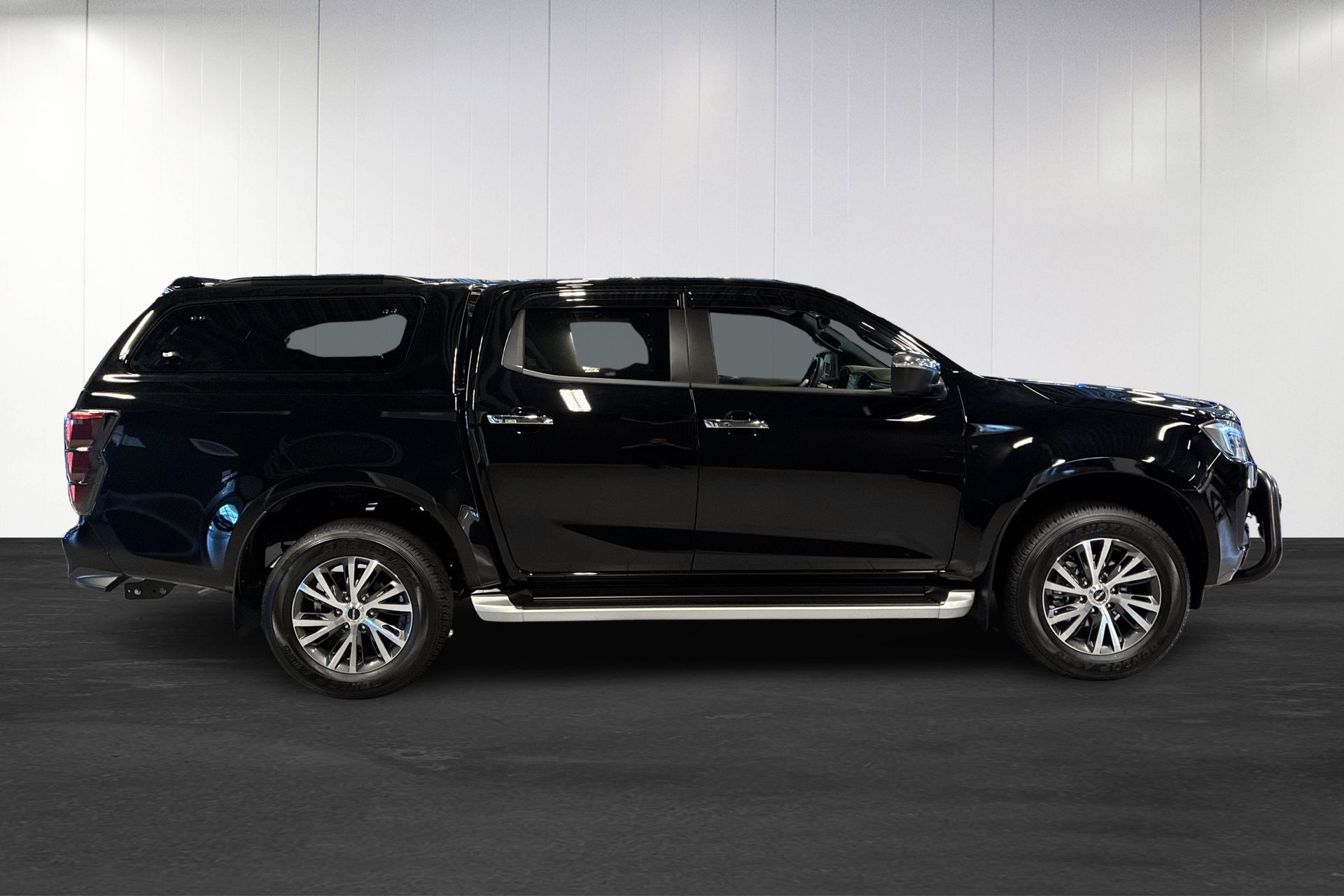 Isuzu D-max Cab 1.9 CNG 4WD 2025, bild 4/10