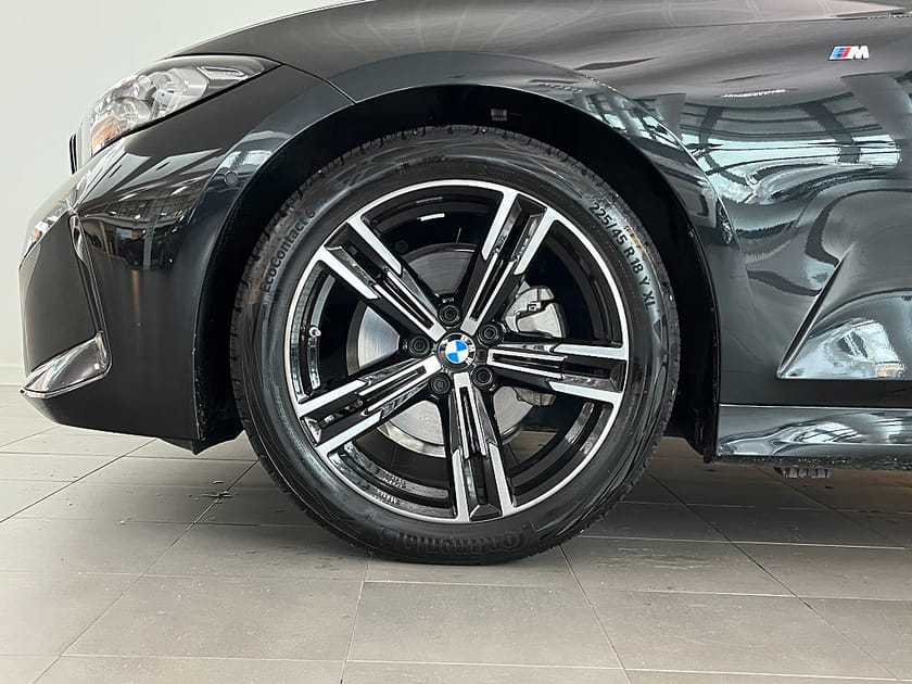 Bild 4 av BMW 320d xDrive Touring 320 M Sport 18" Drag Rattvärme ParkAssist