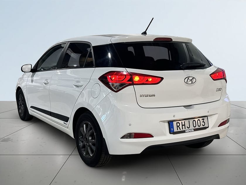 Bild 5 av Hyundai i20 1.0 Premium Extraljus Rattvärme Mvärm Psens S/V-hjul