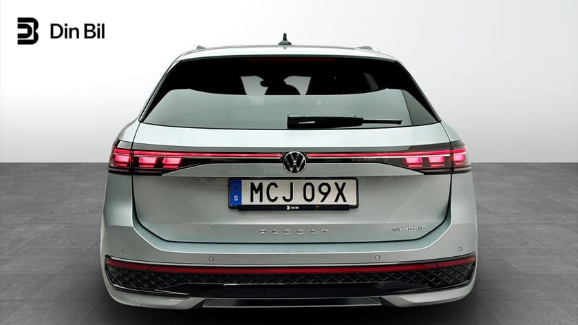 Bild 5 av Volkswagen Passat Variant eHybrid 272hk/R-Line/Panorama/Drag