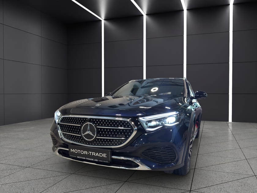 Bilde 2 av Mercedes-Benz E 300 d e 4MATIC All-Terrain | Luftfjæring | Burmester | Digital Light |