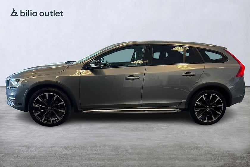 Bild 3 av Volvo V60 Cross Country D4 AWD Summum 190hk Drag Värmare H/K Kamera Kamrem bytt