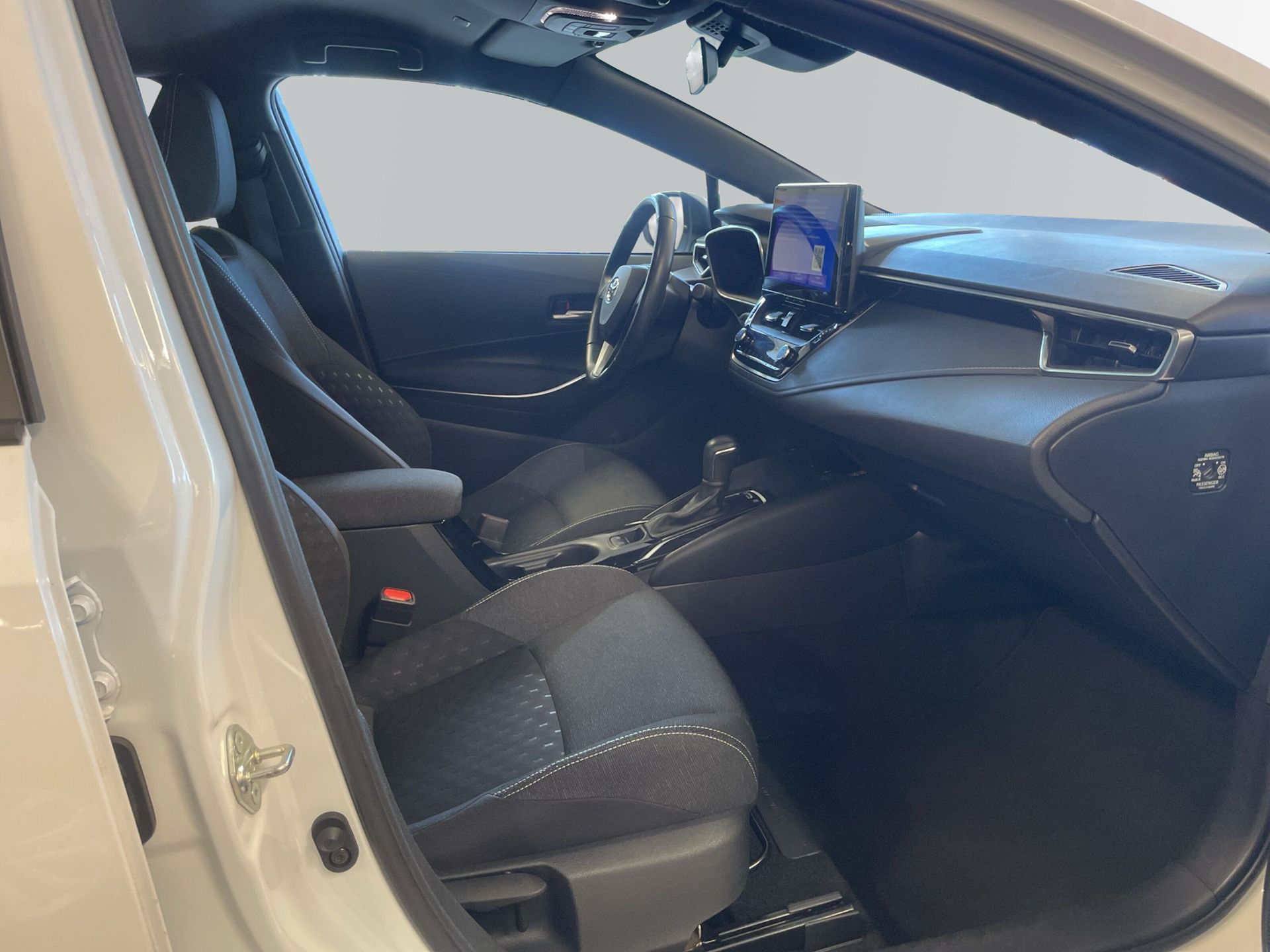 Toyota Corolla 2024, bild 6/10