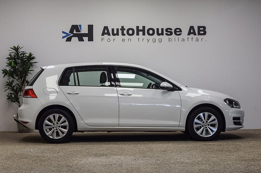 Bild 3 av Volkswagen Golf 5-dörrar 1.2 TSI Drag CarPlay Garanti Nyservad