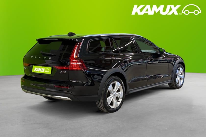 Bild 4 av Volvo V60 Cross Country B5 AWD Core 250hk MOMS Kamera Värmare Navi BLIS