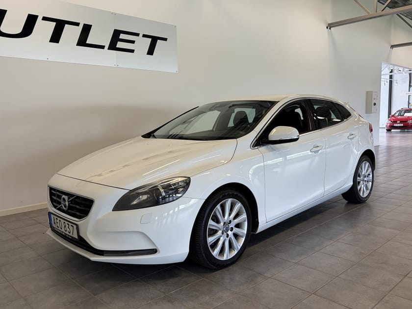 Bild 2 av Volvo V40 Momentum D3 150hk