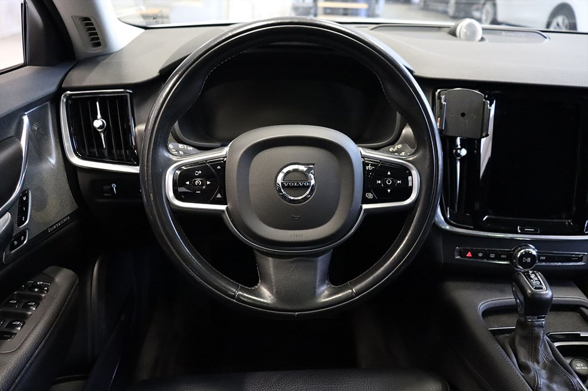 Volvo V90 Cross Country 2017, bild 6/10