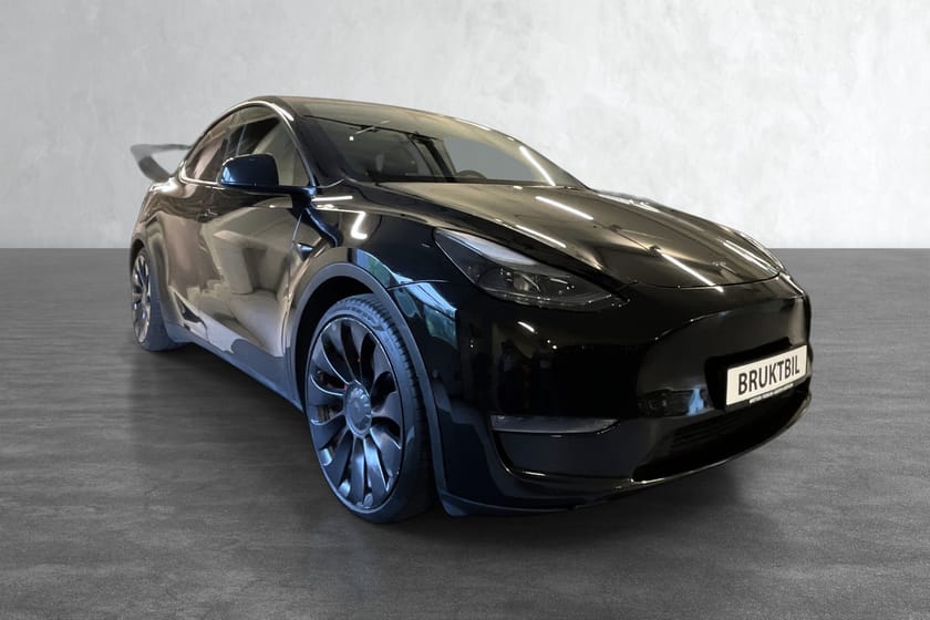 Bilde 3 av Tesla Model Y Performance PERFORMANCE/HENGERFESTE/VI TAR INNBYTTE