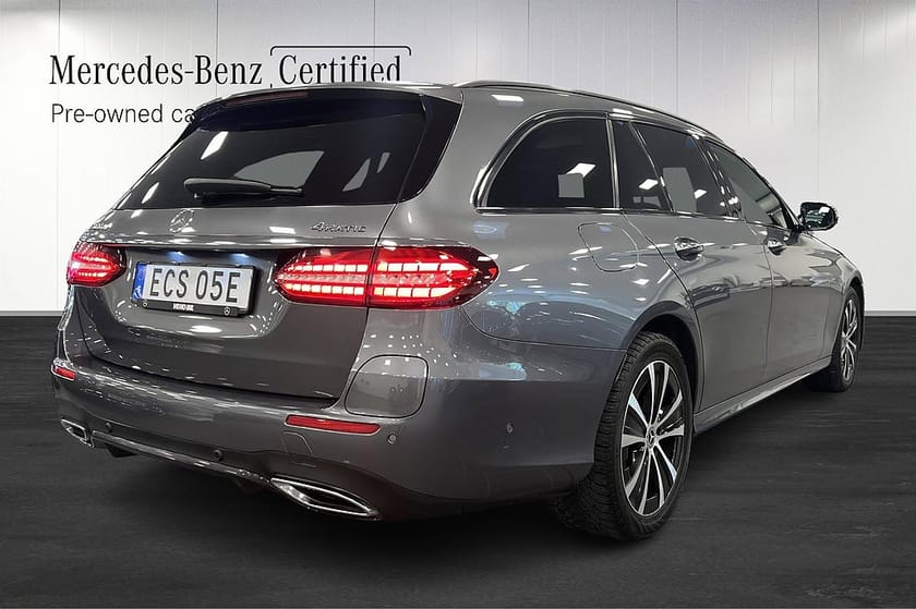 Bild 3 av Mercedes-Benz E 300 T de 4MATIC AMG Panorama Burmeister 360° Drag