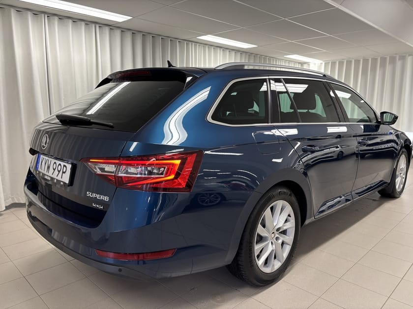 Bild 3 av Škoda Superb Kombi STYLE 2,0 TDI 190 DSG 4X4