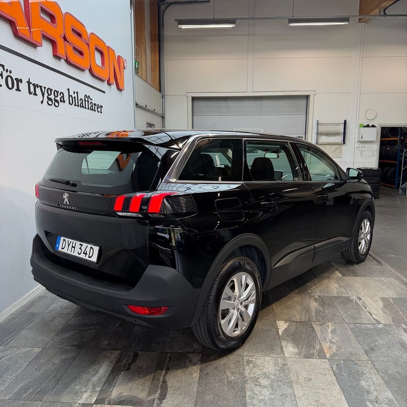Bild 4 av Peugeot 5008 1.2 PureTech 130 EAT Active 7-sits Apple Carplay Euro 6