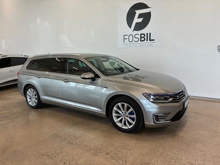 Volkswagen Passat Variant GTE 1.4 TSI ACT Värmare Drag Backkamera Nyservad SoV