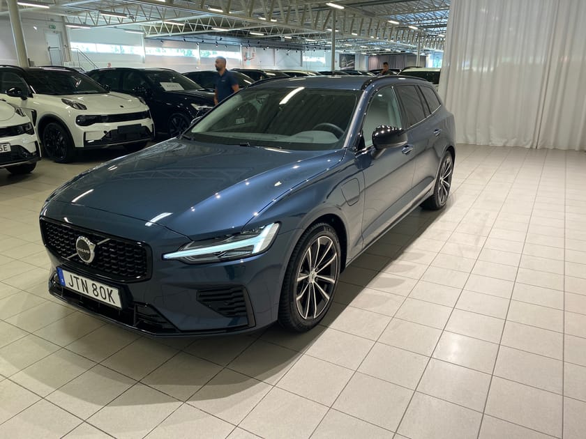 Bild 2 av Volvo V60 T6 Plus Dark Nordic Edition