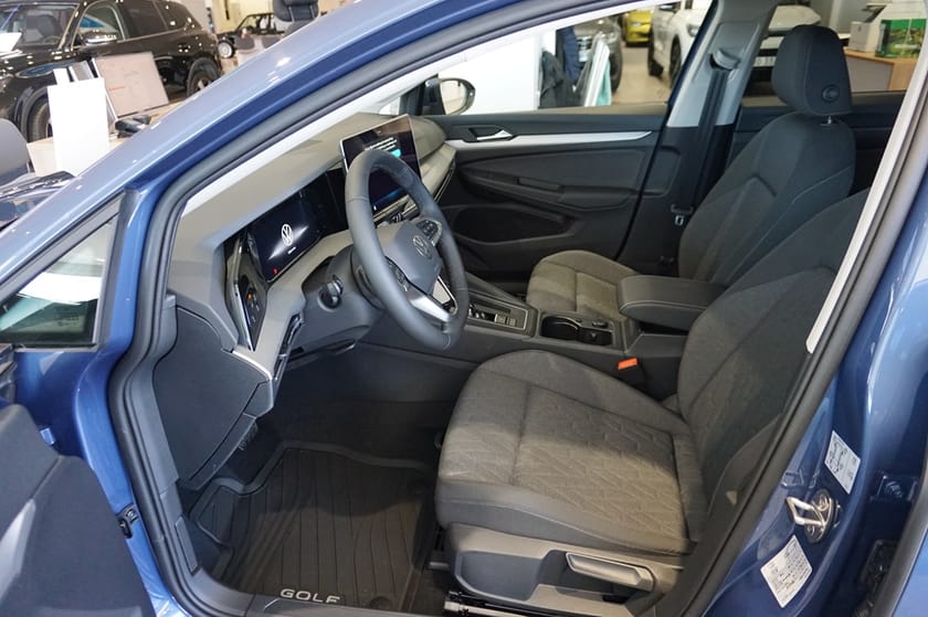 Bild 3 av Volkswagen Golf Sportscombi 1,5 eTSI 150 DSG7