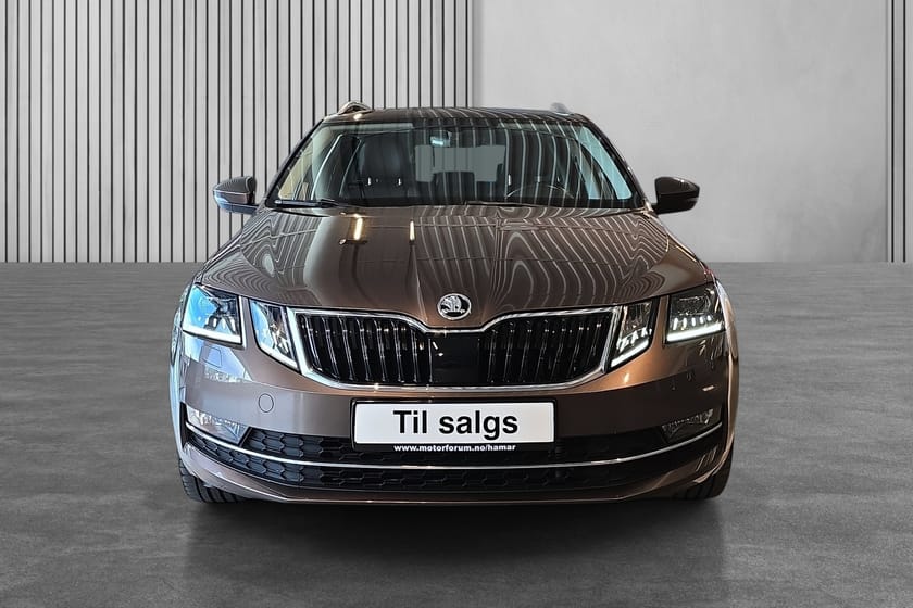 Bilde 2 av Škoda Octavia Stasjonsvogn 2,0 TDI 150hk 4x4 Style | Webasto | Krok | ACC