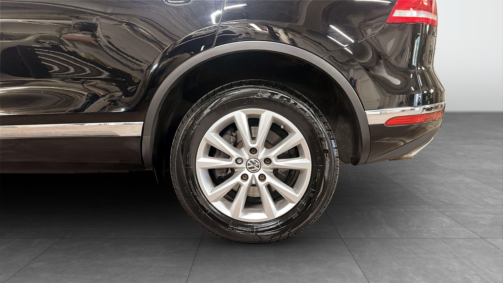Volkswagen Touareg 3.0l V6 TDI 204HK 2017, bild 6/10