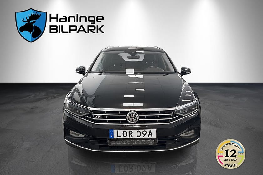 Bild 3 av Volkswagen Passat Sportscombi 2.0 TDI R GT/SUPERDEAL 3,95%/DRAG/CARPLAY