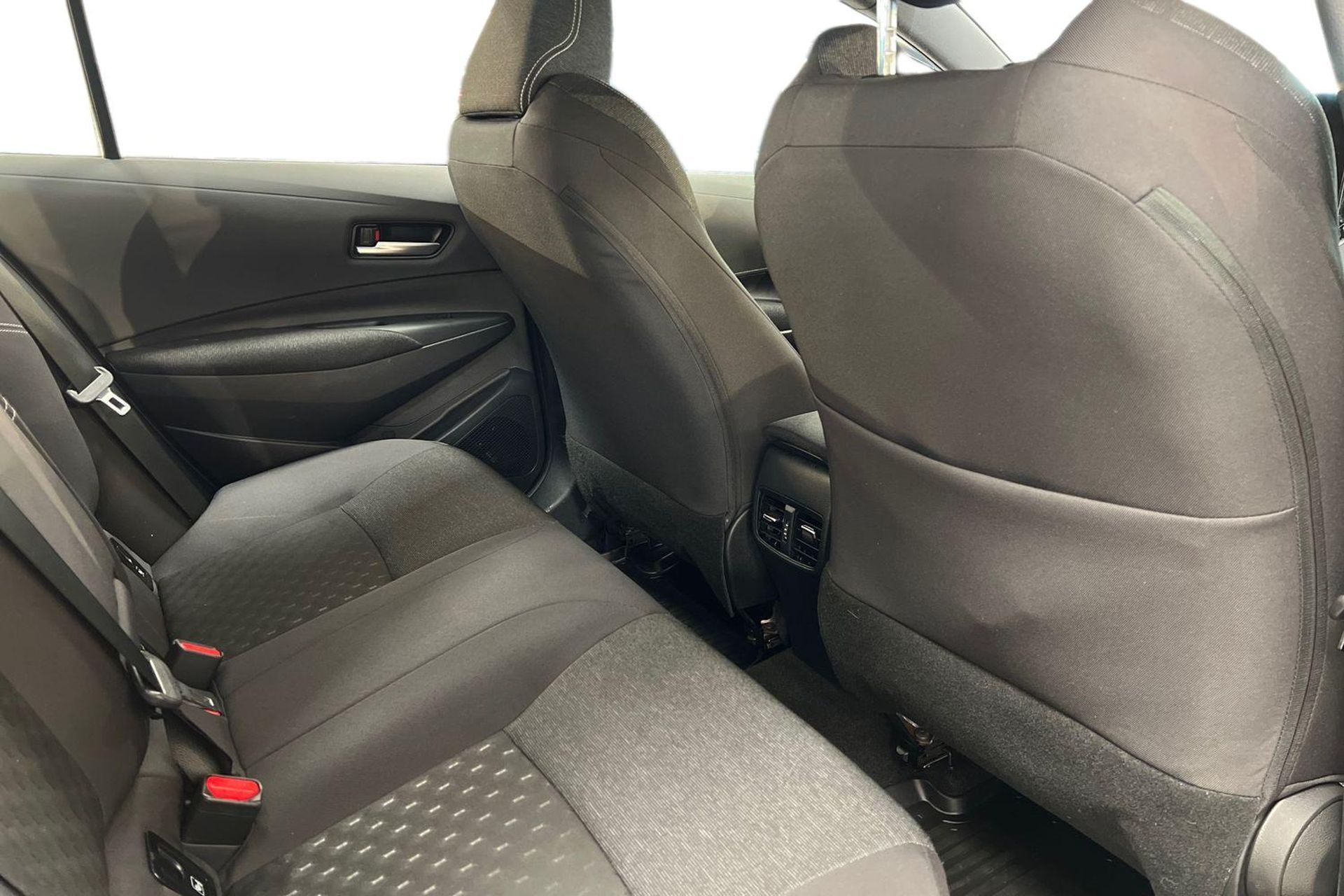 Toyota Corolla 2023, bild 7/10