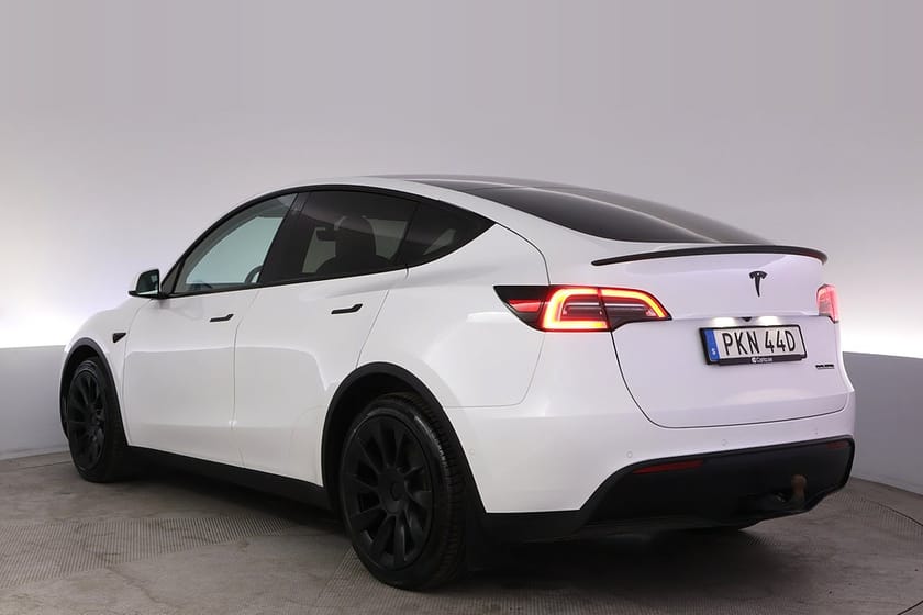 Bild 4 av Tesla Model Y Long Range AWD Uppg.Autopilot Pano 20" Drag