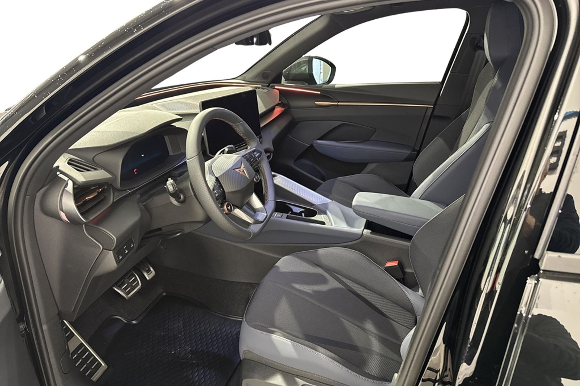 Cupra Terramar eTSI 150hk DSG Edge 2026, bild 7/9