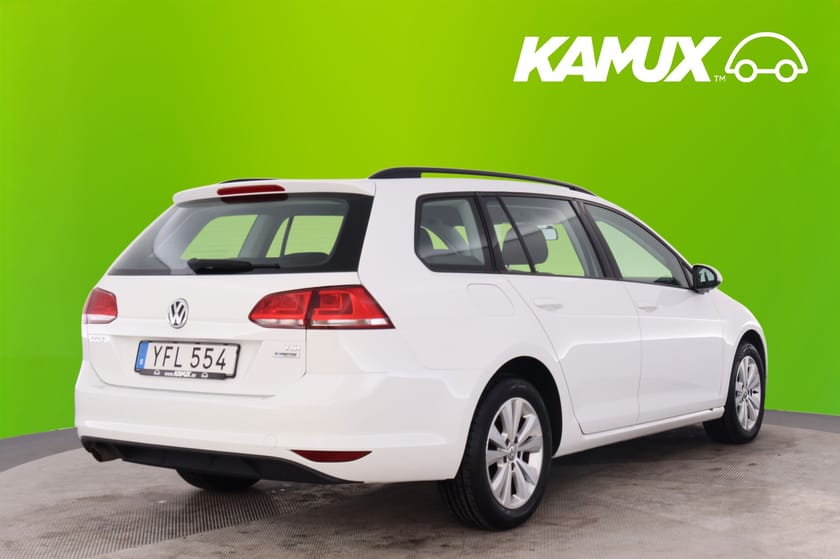 Bild 4 av Volkswagen Golf Sportscombi SC 1.2 TSI 110hk DSG CarPlay Adpt Farthåll