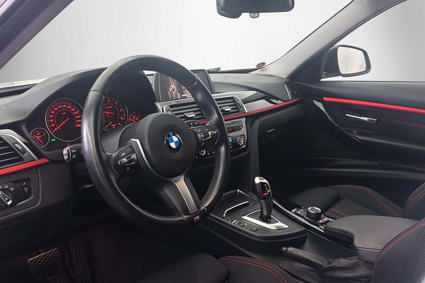 Bild 4 av BMW 320d xDrive Touring Steptronic 190hk | Dragkrok