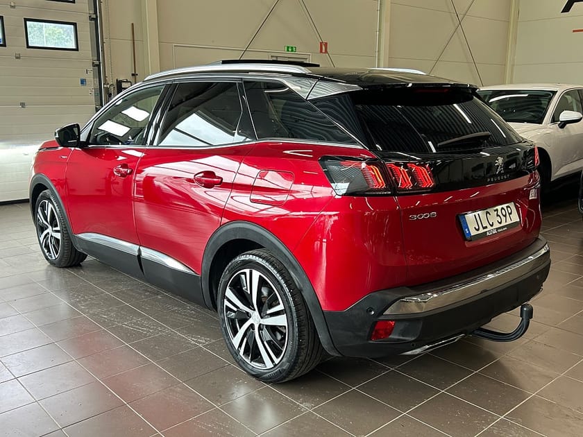 Bild 4 av Peugeot 3008 HYBRID4 300 GT ULT BUSINESS AUT Drag/Kamera/Navi/Pano/Skinn