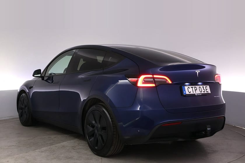 Bild 4 av Tesla Model Y Long Range AWD Autopilot Panorama Drag