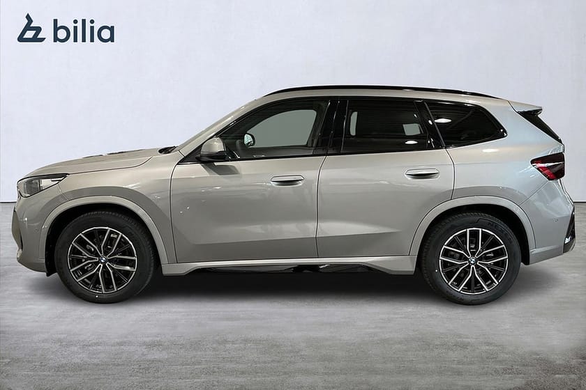 Bild 3 av BMW iX1 eDrive20 M Sport Business Edition | H&K | 360 | DAP | DEMOBIL