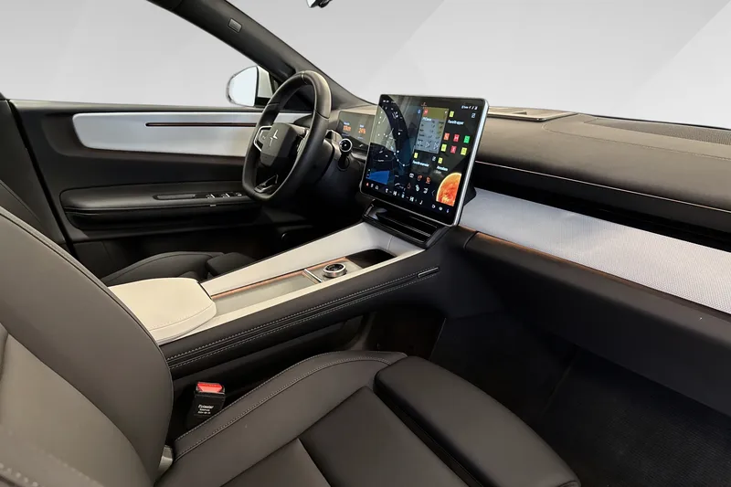 Polestar 4 Long Range Dual motor bilde 17