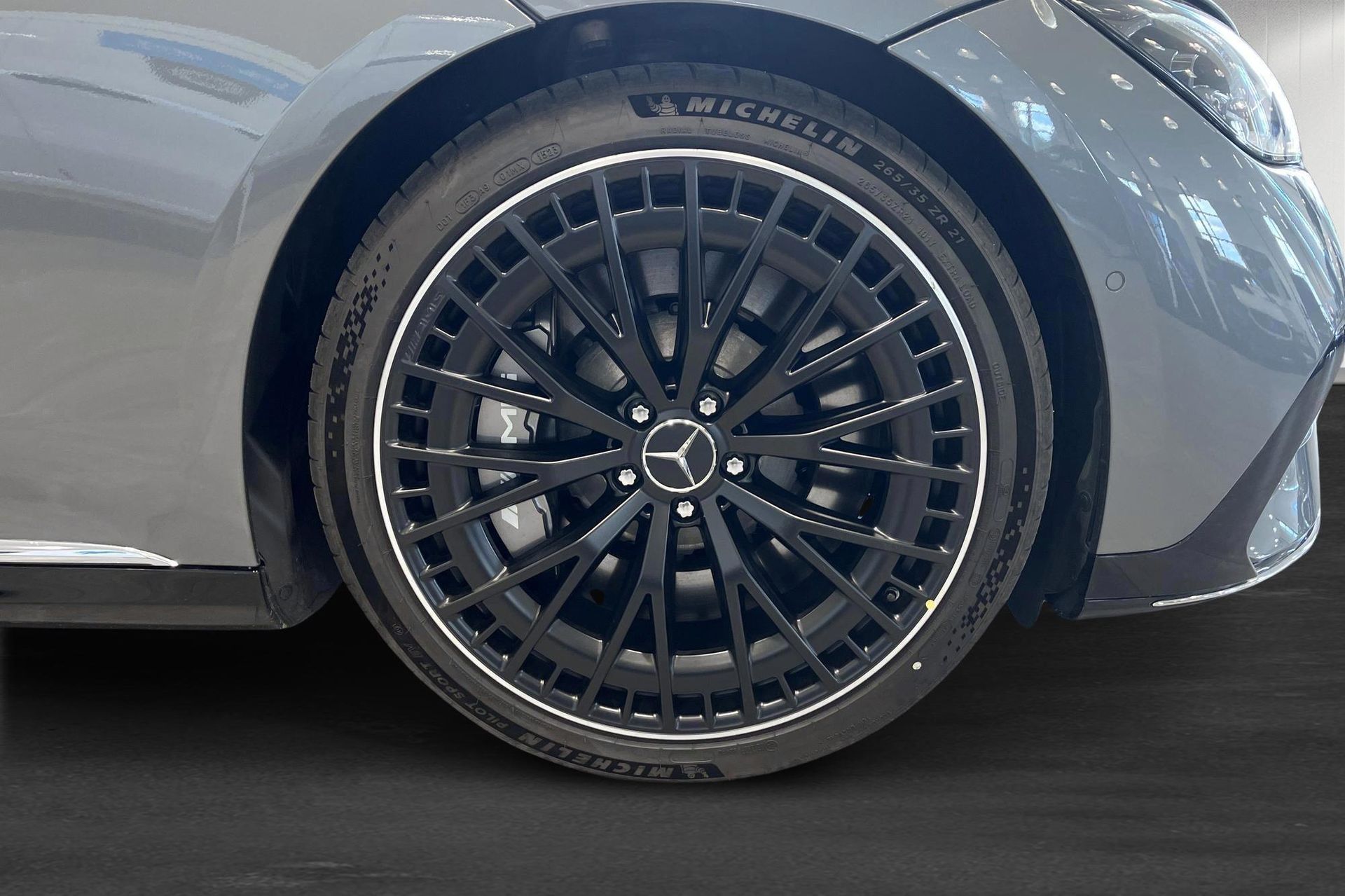 Mercedes-Benz EQE AMG EQE 53 4MATIC+ 2023, photo 5/50